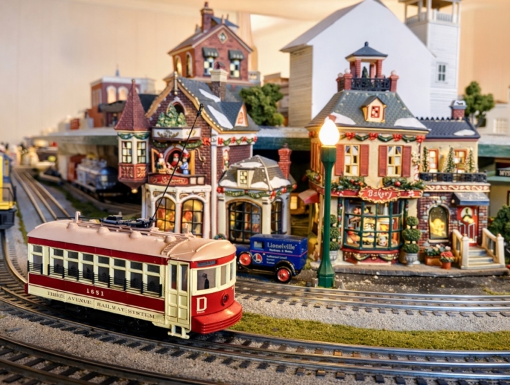 Household Auction With 2002 Ford Thunderbird, Toys, & Collectibles!