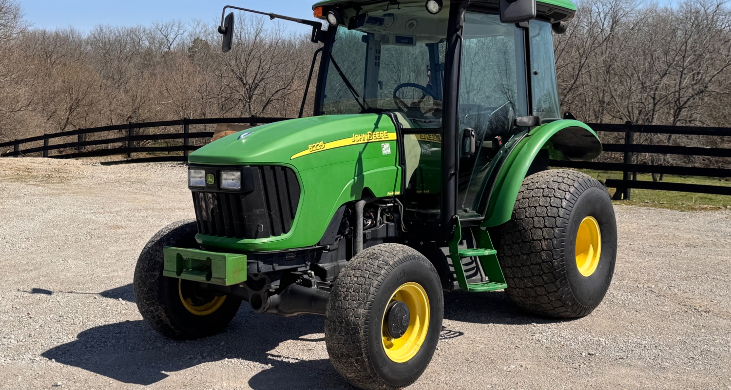Farm Equipment Auction in Waynesville, OH