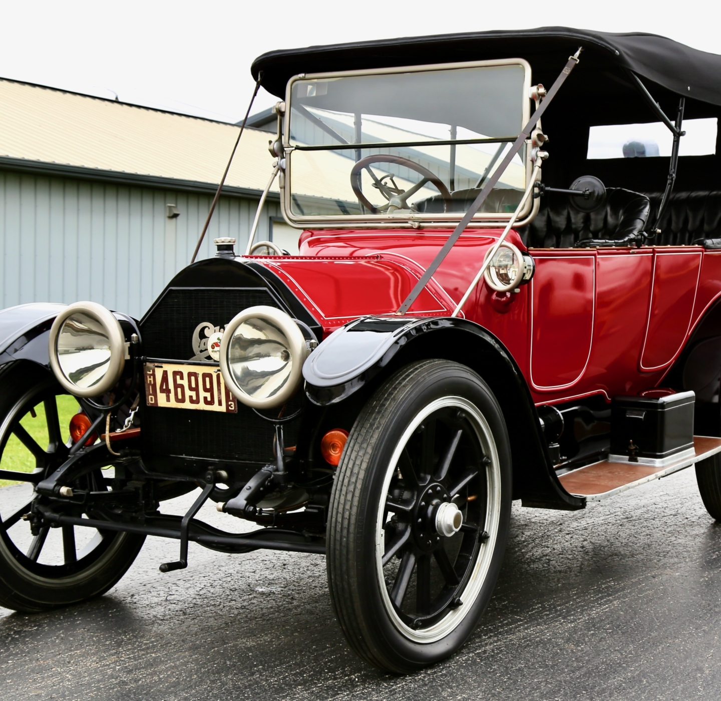 Thinking about selling a collector car? Contact our team today to discuss selling your collector car at auction.