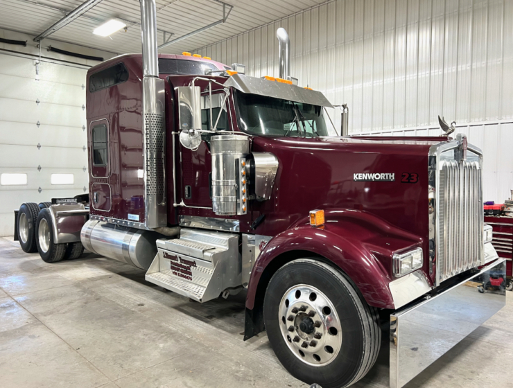 2019 Kenworth W900
