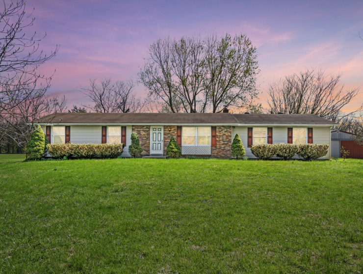 Living Estate: 3-bed, 1.5-bath Ranch on 1.8 Acres